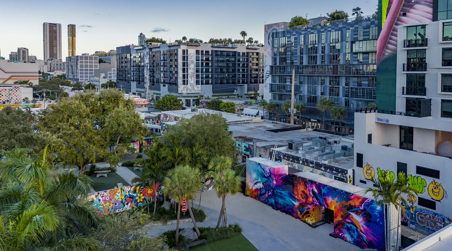 Wynwood Plaza Residences Wynwood Walls neighborhood destination - Miami, FL