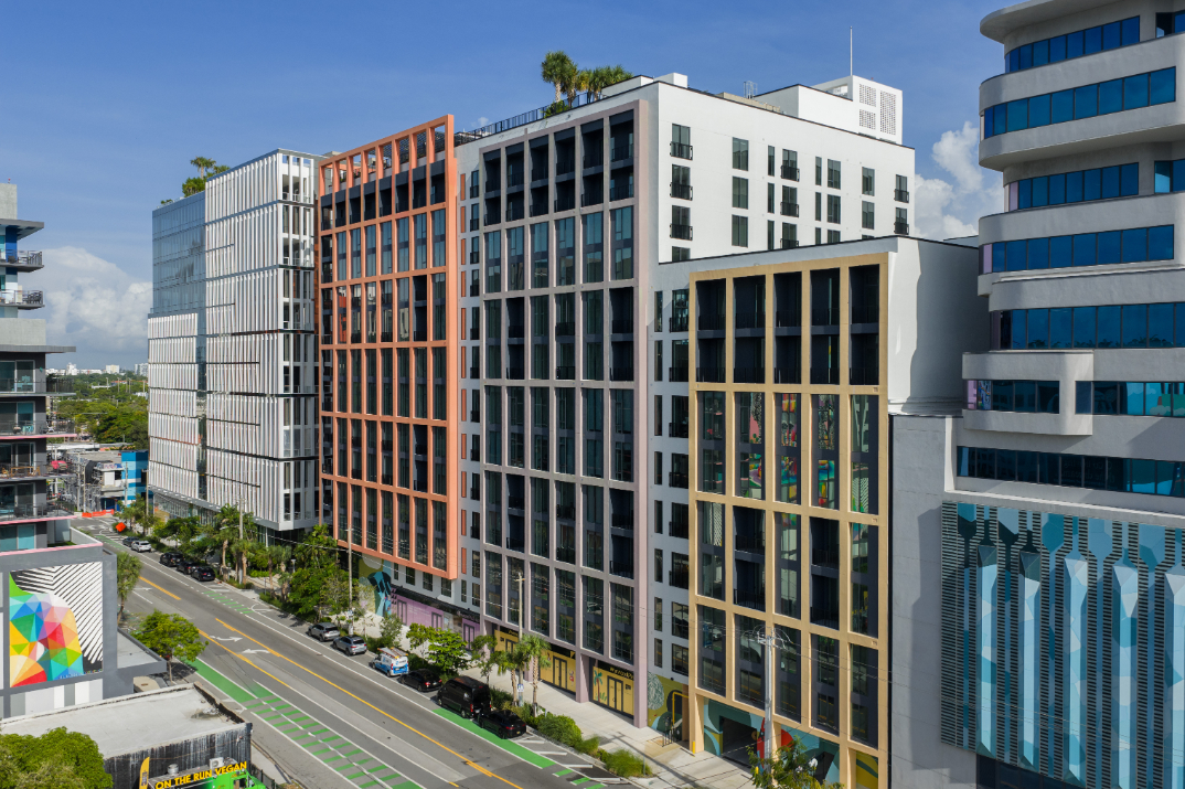 Wynwood Plaza Building Side View