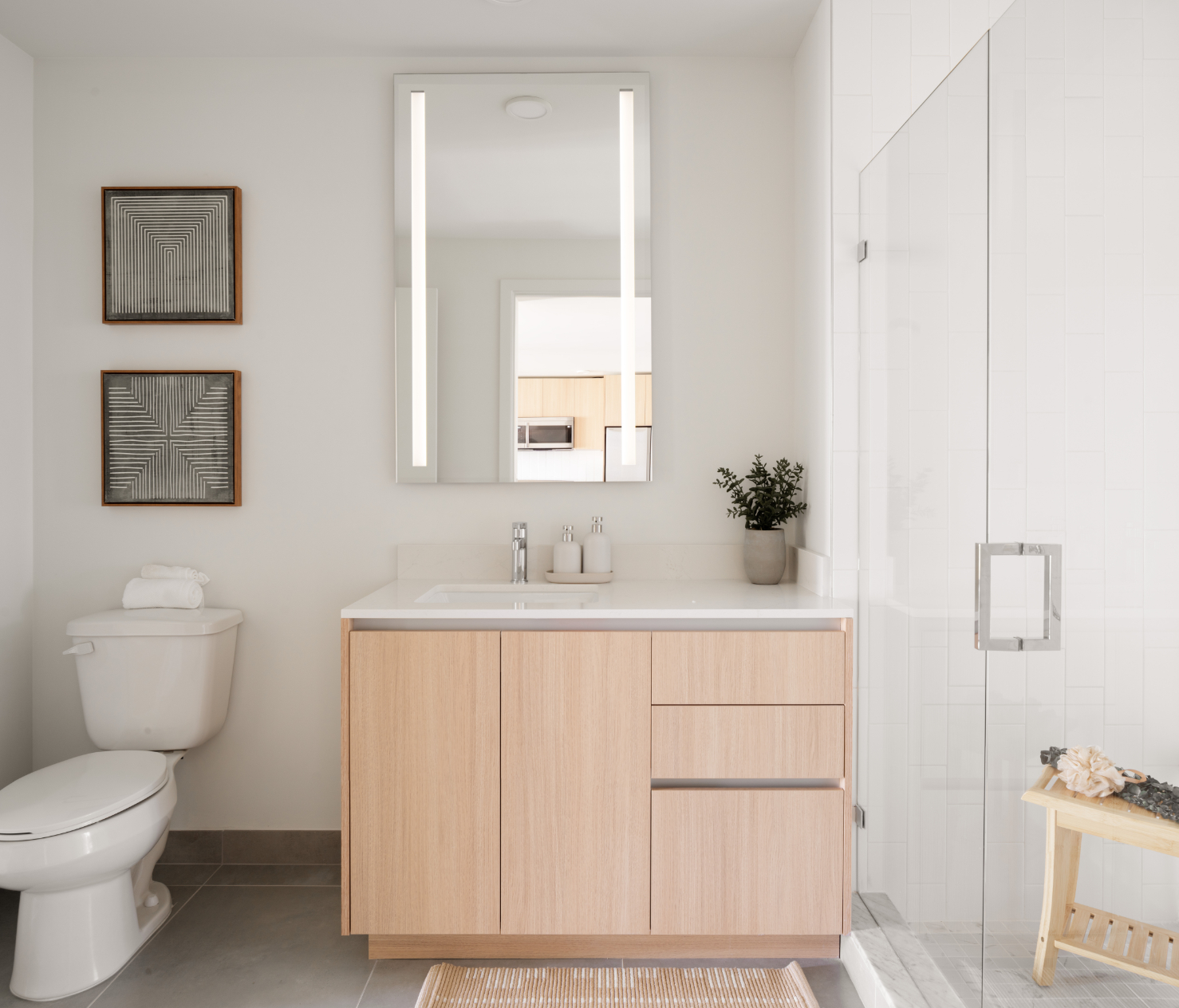 Wynwood Plaza Residences apartment bathroom - Miami, FL